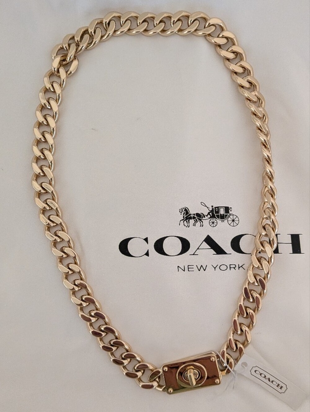 Coach Deadstock Turnlock Chunky Gold Necklace Nwt - Picture 6 of 6